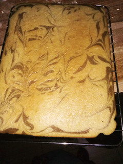 A picture of Marble Vanilla Cake.