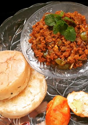 A picture of Kheema pav.