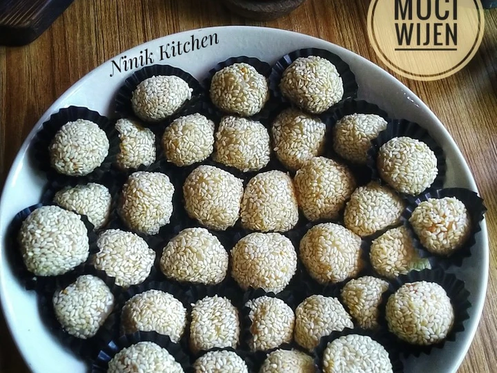 Cara Sederhana Menyiapkan Resep  Mochi Wijen Isi Kacang Devina Hermawan yang Bikin Ngiler, Enak