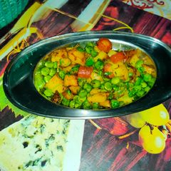 Gazar matar aloo A picture of Gazar matar aloo.