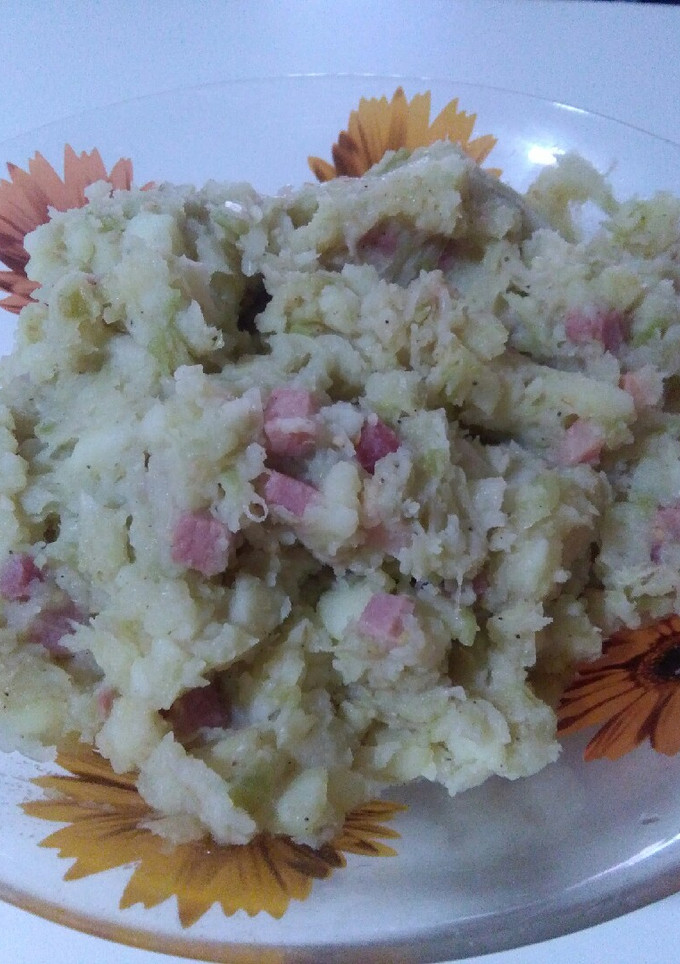 Una foto de Patata con col y jamón