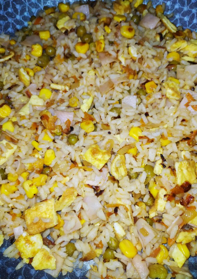 Una foto de Arroz 3 delicias sin marisco
