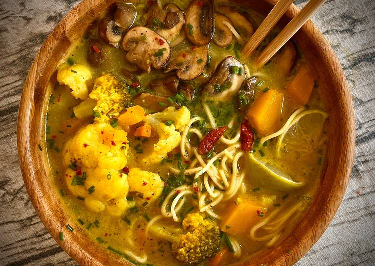 Vegan Coconut Curry Ramen