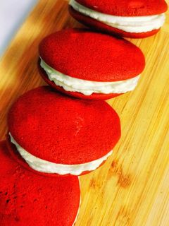 Фото Вупі пай "Червоний оксамит".