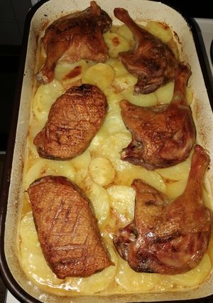 Kacsasült savanyúkáposzta, krumpliágyon recept fotója
