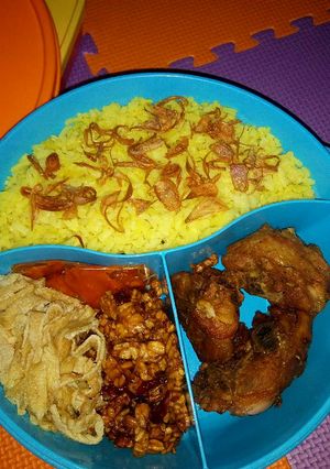 Foto resep Nasi kuning mudah dan praktis