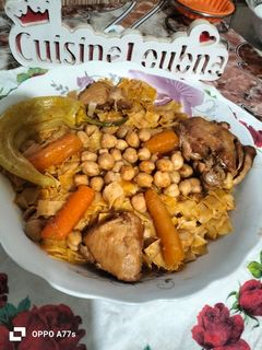 صورة لوصفة ثريدة بمرقة حمراء