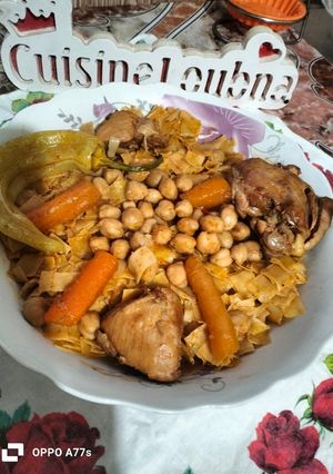 صورة لوصفة ثريدة بمرقة حمراء