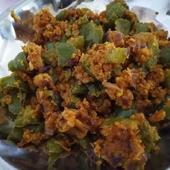 A picture of बेसन शिमला मिर्च के सब्ज़ी (Besan Shimla Mirch Ki Sabzi Recipe in Hindi).