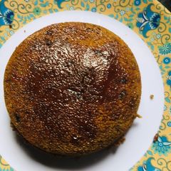 A picture of Pomegranate cake.