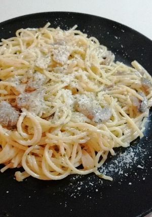 Una foto de Spaghetti cremoso con setas (rápido y fácil)