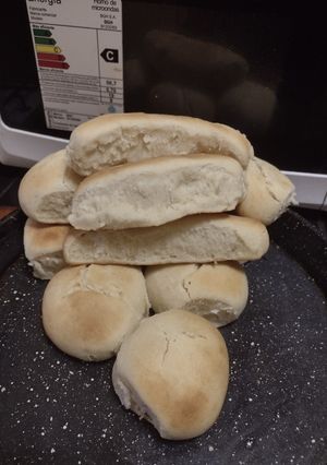 Una foto de Pan pebete