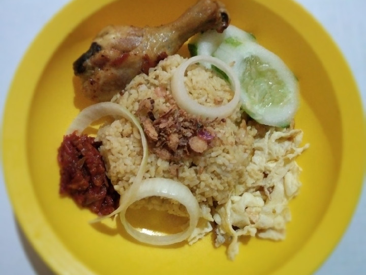 Wajib coba! Resep membuat Nasi kebuli ayam goreng yang sesuai selera