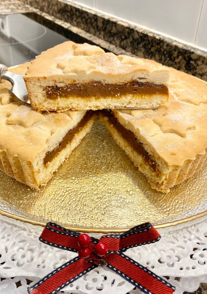 Una foto de Pastel frío relleno con Dulce de leche y Nutella “sin gluten “
