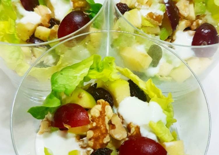 Ensalada fresca con frutos secos