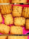 Eggless Atta Biscuits (without oven)