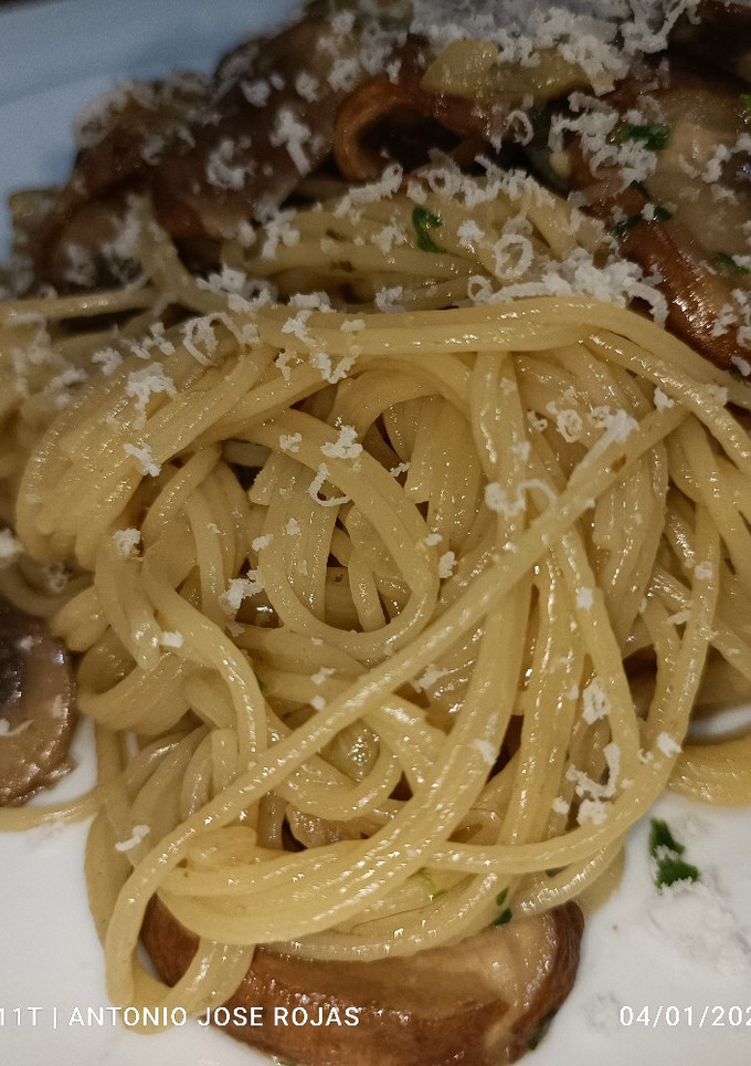 Una foto de Risotto de spaghettini y setas