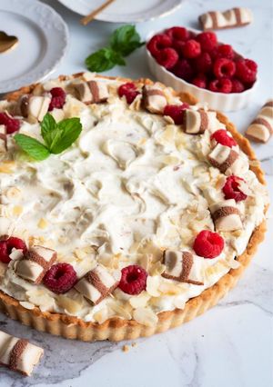 Zdjęcie przepisu Tarta białe Kinder Bueno.