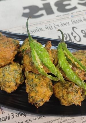 A picture of Methi Na Gotaમેથી ના ગોટા मेथी ना गोटा.