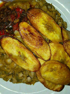 A picture of Beans and fried plantain.