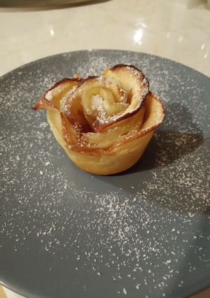 Almás leveles rózsa recept fotója