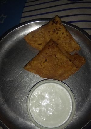 A picture of Vegetable paratha.