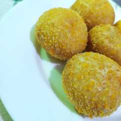 Roti Goreng Coklat Crunchy রেসিপির প্রধান ছবি