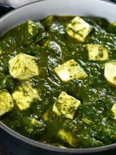A picture of पालक पनीर (palak paneer recipe in Hindi).