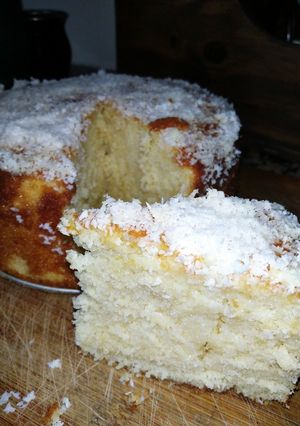 Una foto de Torta de coco 😋