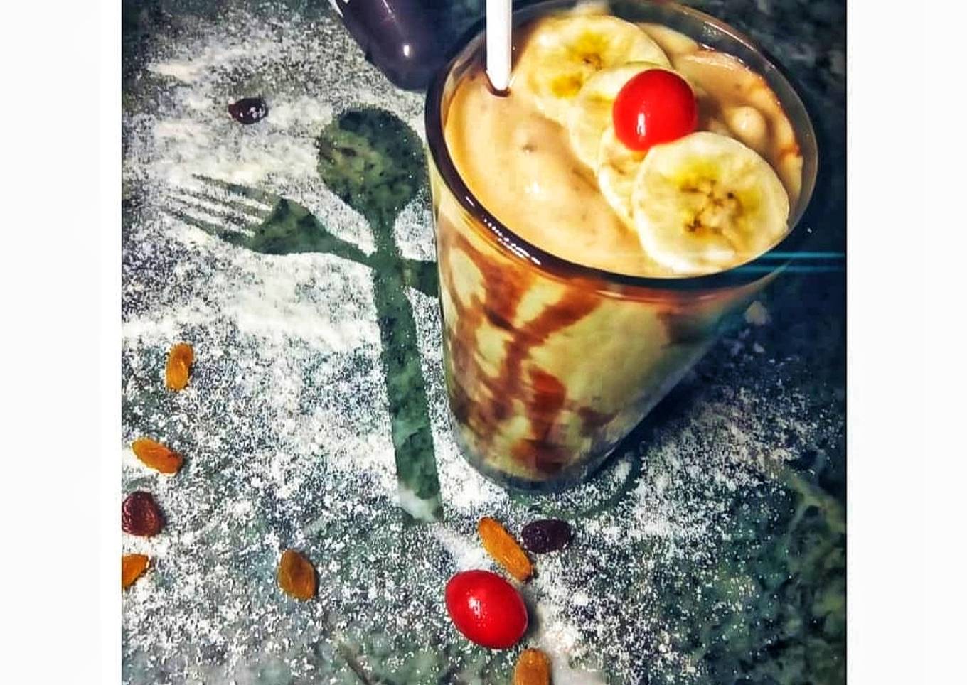 Banana raisin shake