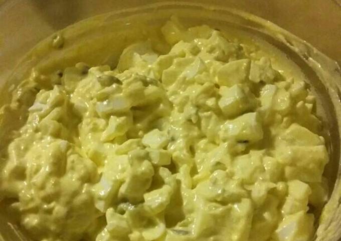 Simple Way to Make Perfect Deviled Egg Salad