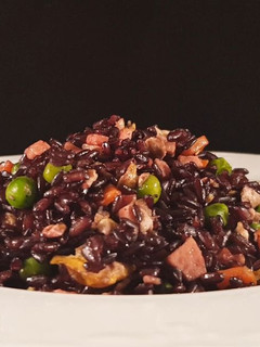 Una foto de Arroz negro Venere 3 delicias