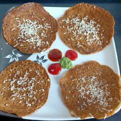 A picture of Cheesy Bajra Pancakes.