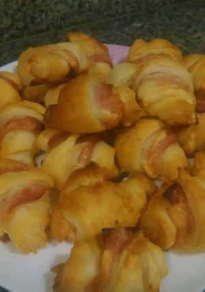 Foto principal de Croissant salados de jamón y quesos