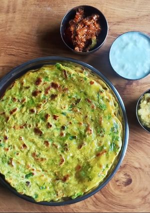 मसाला पराठा (masala paratha recipe in marathi) रेसिपी चे मुख्य फोटो