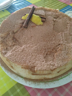 Una foto de Tarta de leche merengada