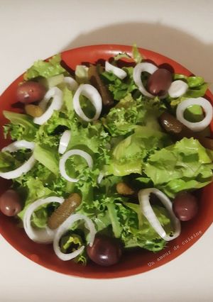 Une photo de Salade aux deux laitues 🌿