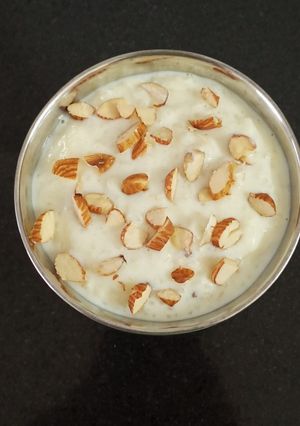 A picture of Rice kheer.