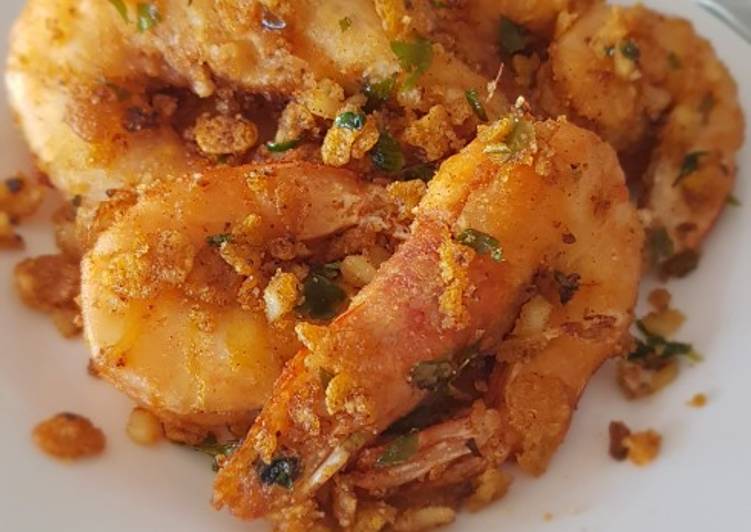 Tasty And Delicious of Butter Prawns in Cereal