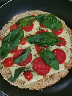 Una foto de Pizza saludable en sartén