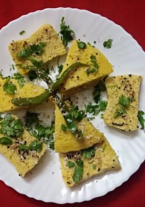 A picture of Makki ka dhokla.