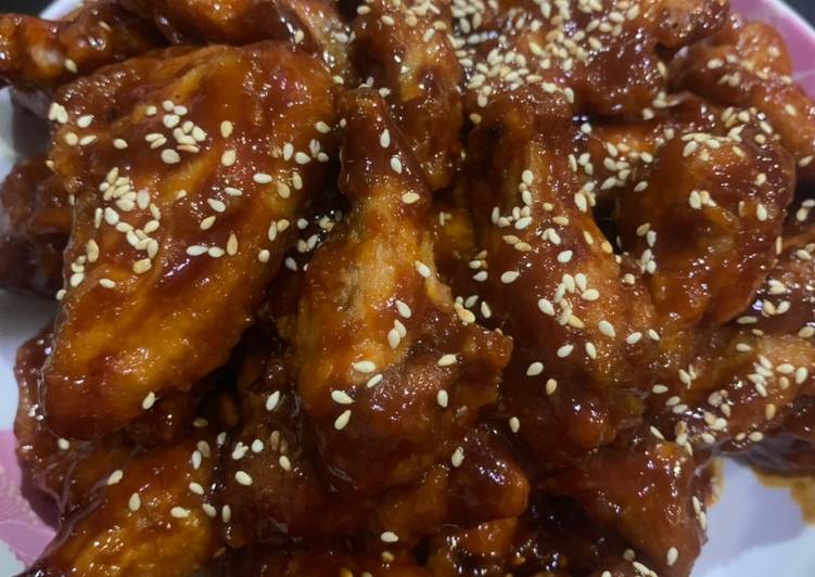 Bagaimana Menyiapkan Spicy chicken wings Sederhana
