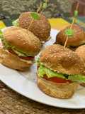 برغر بالتونة و الجبن عالسريع 🍔🍔🍔