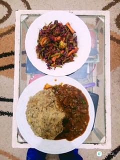 A picture of Lentil Mukimo,liver stew and mixed vegetables salad.