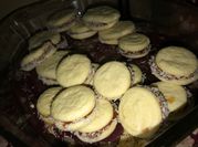 Una foto de alfajores de maizena fácil