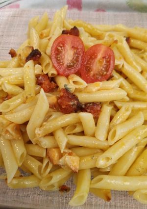 Una foto de Macarrones con sobrasada y quesos