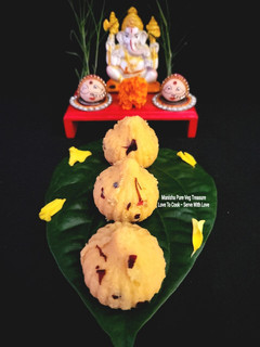 A picture of Shahi Kesariya Coconut Mawa Modak.