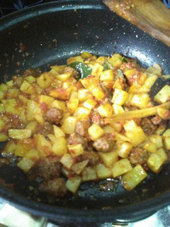 Foto resep Balado kentang bola daging