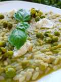 Risotto con crema di piselli e ricotta