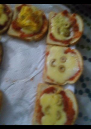 Una foto de Panes-pizza